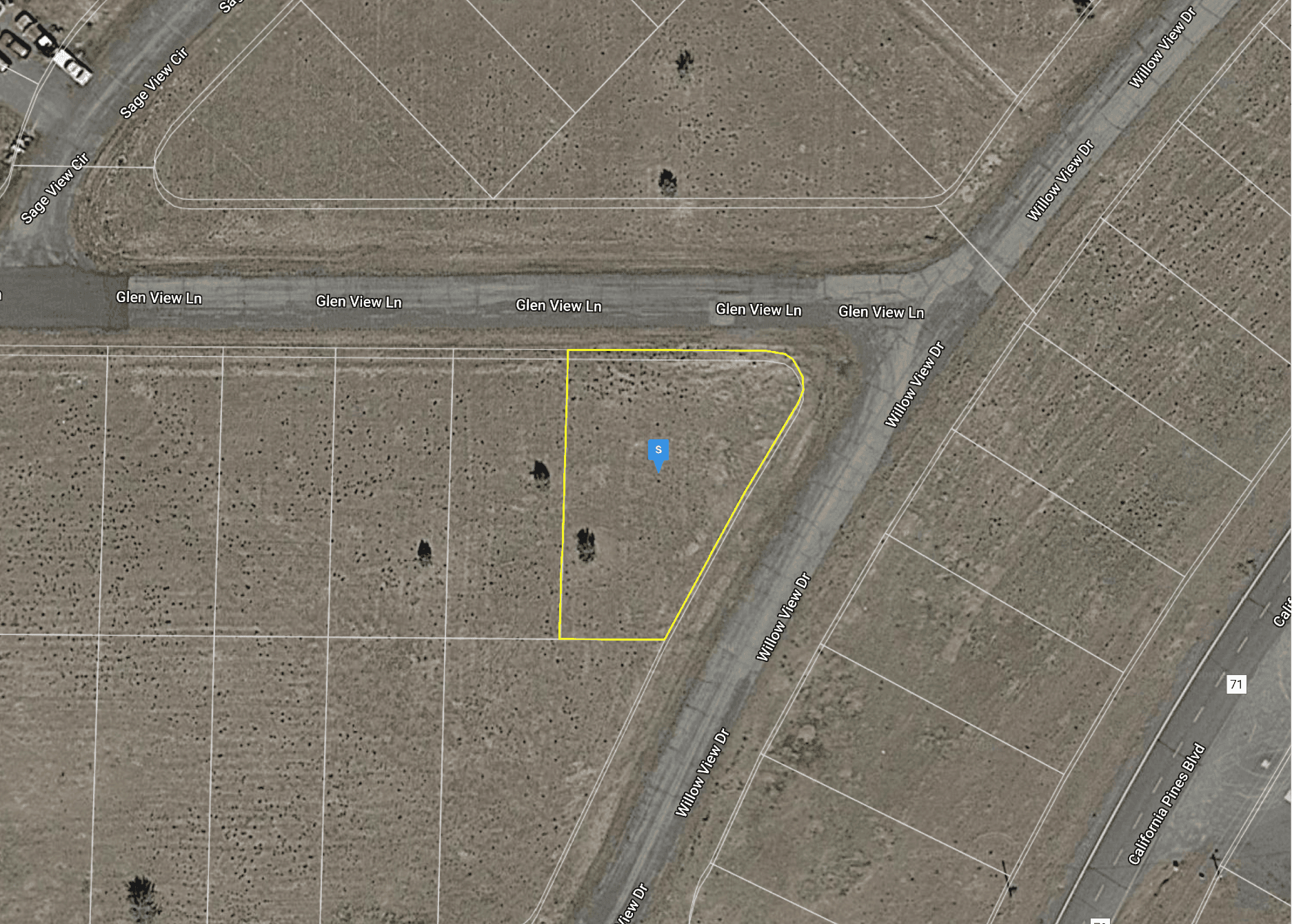 Aerial view of a triangular plot with boundary lines on Glen View Ln and Willow View Dr.